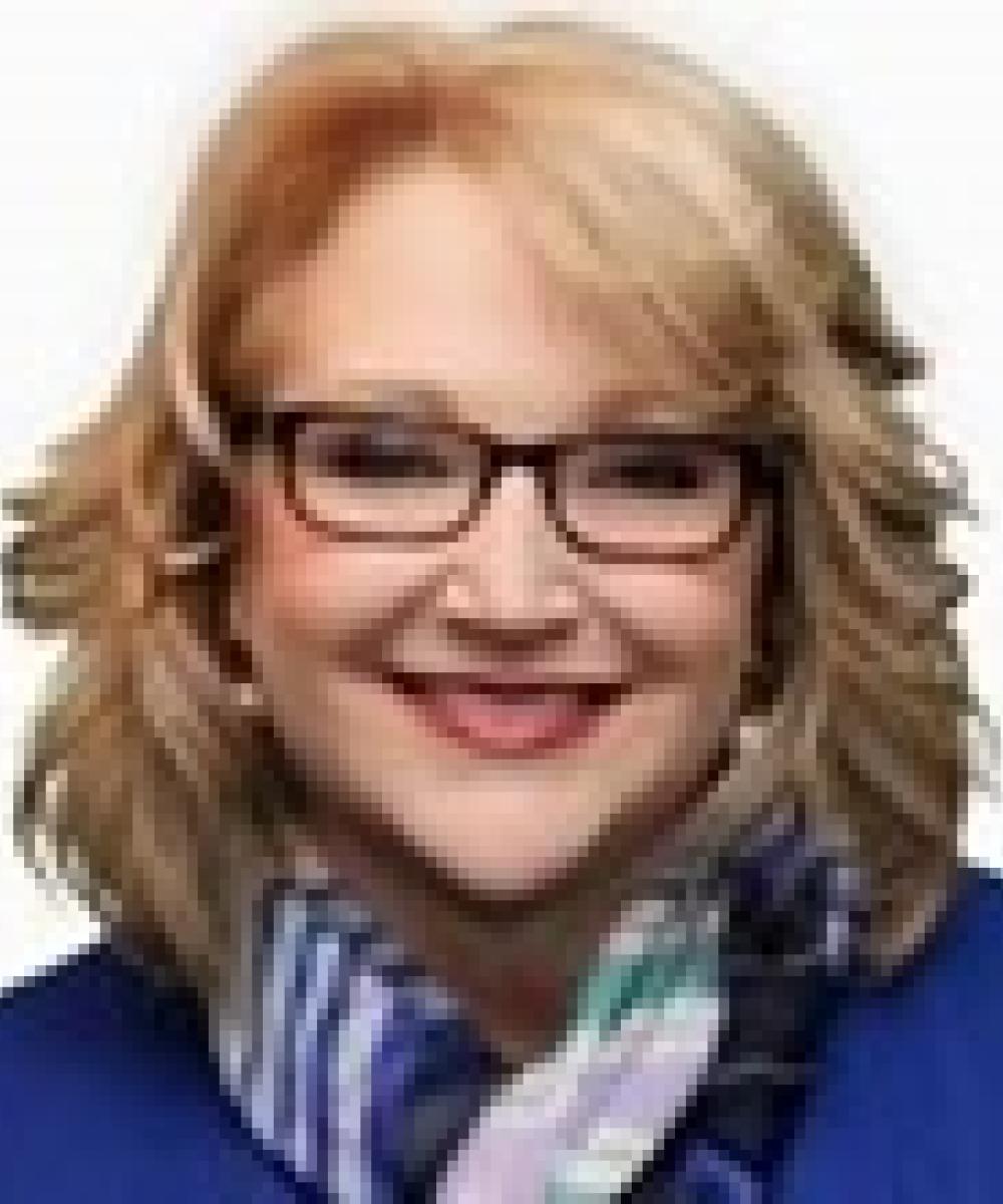 Julianne Lepo headshot