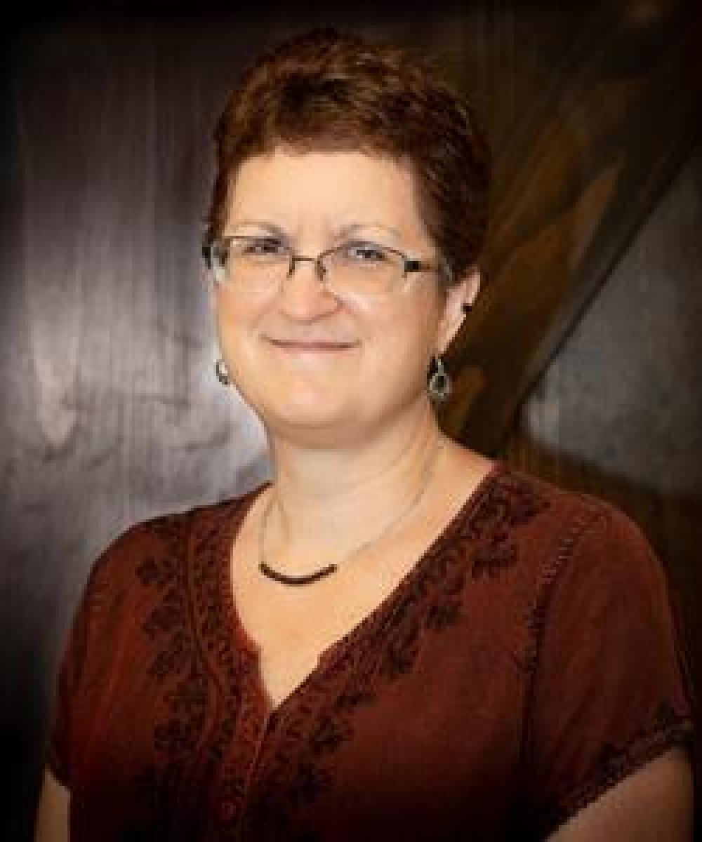 Melinda Schmidt headshot